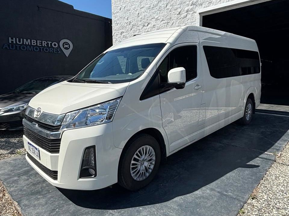 Toyota Hiace Conmuter 2.8 Minibus AT6 14AS