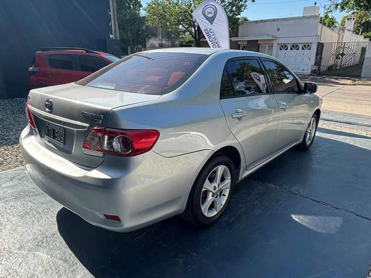 Toyota Corolla XEI 1.8 MT
