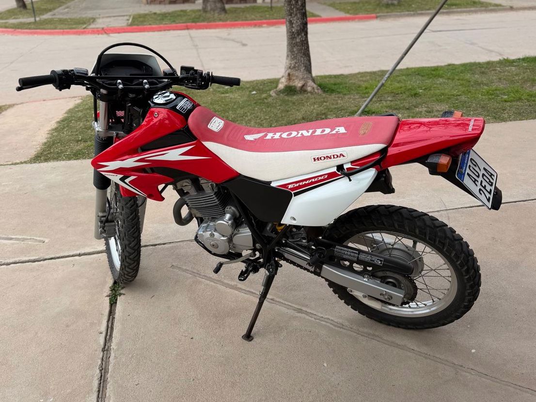 Honda Tornado 250