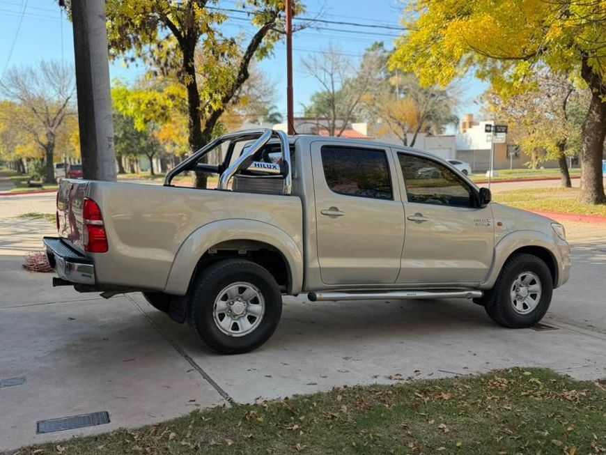 Toyota Hilux SR 3.0 4x2