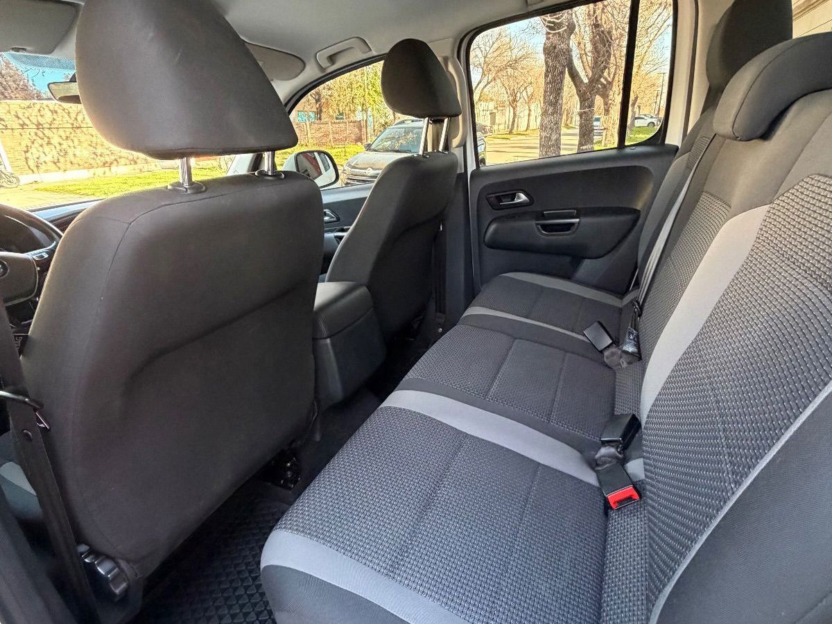 Volkswagen Amarok Confortline MT 4x4 180HP