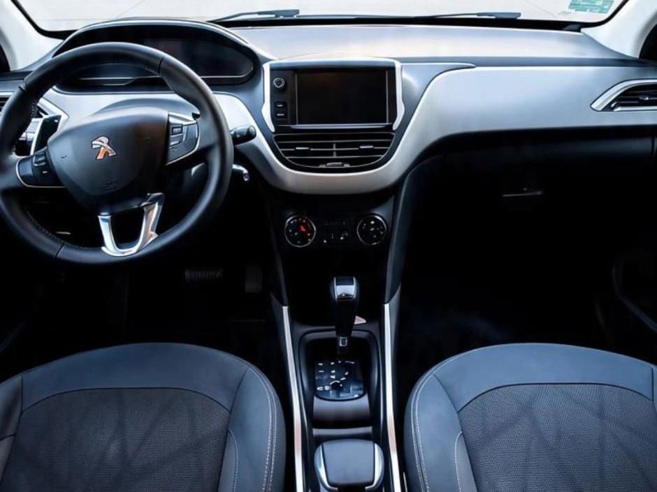 Peugeot 2008 Allure AT Allure AT