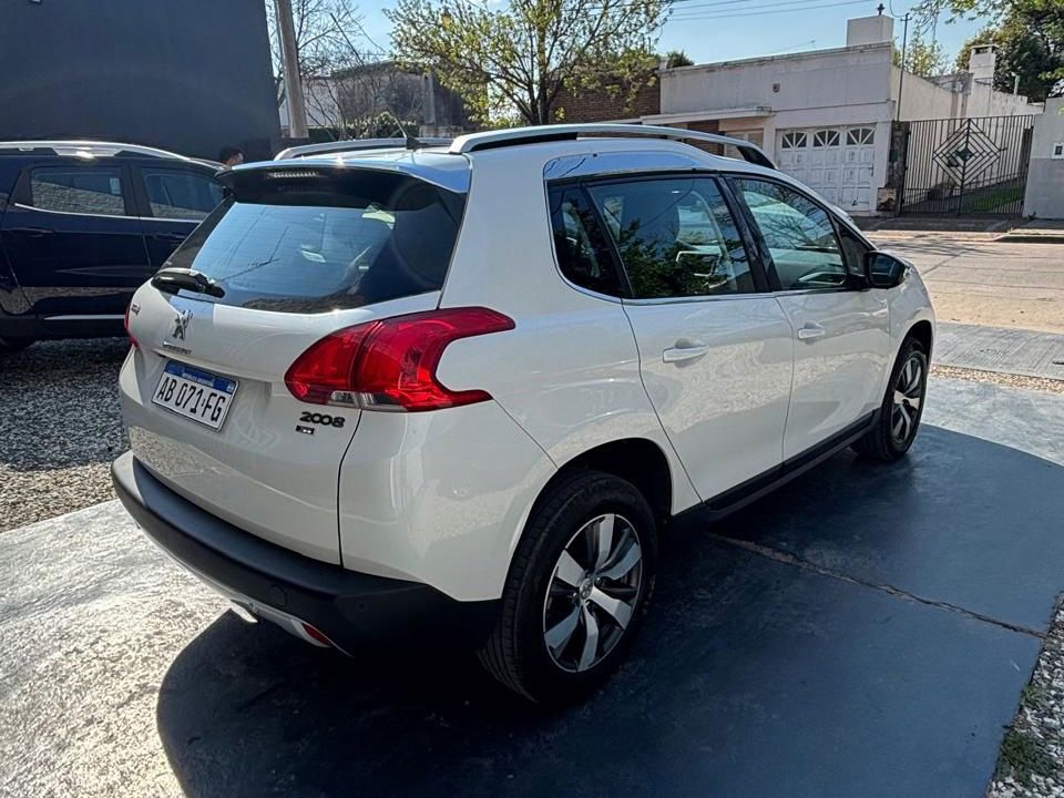 Peugeot 2008 Sport MT 1.6 THP